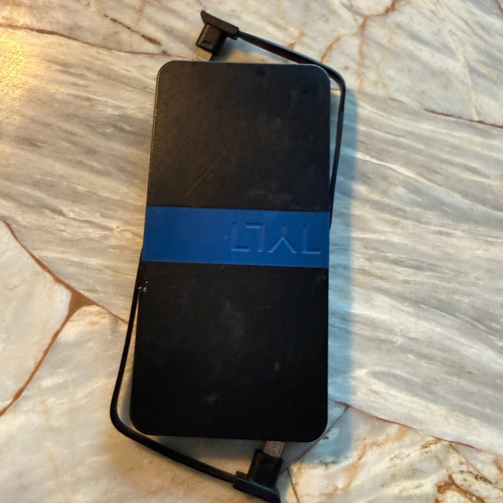 TYLT 5200mAh Portable Power Bank Charger Black Blue iPhone‎ Android